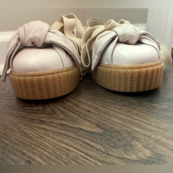 PUMA x FENTY Rihanna Oatmeal Leather Bow Creeper Tie Up Sandals - Picture 10 of 11